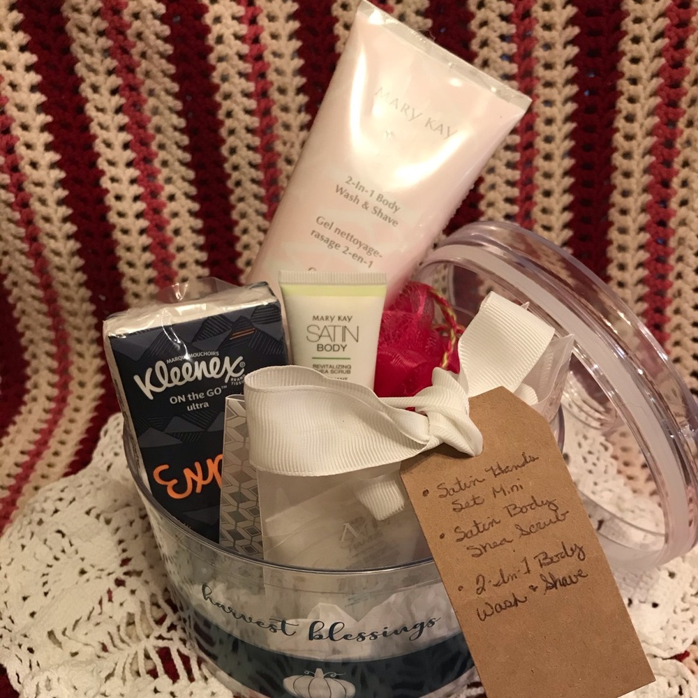 Gift Basket Mary Kay